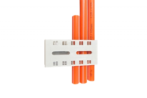 Suporte de montagem de microduto para instalações seguras de fibra óptica